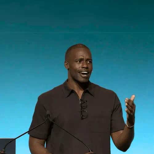 Dr. Darien Sutton giving a lecture