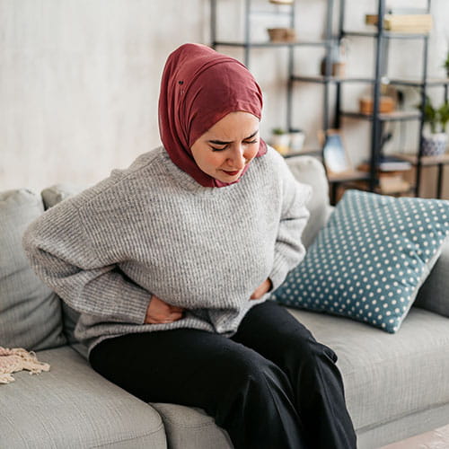 woman with abdominal pain
