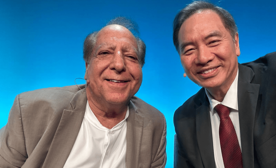 Course Chair Sanjiv Chopra, MD, MACP, with Keynote Speaker Peter Lin, MD